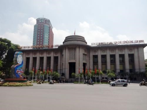 Banco Estatal de Vietnam pide reducir tasas de interes para respaldar recuperacion economica hinh anh 1