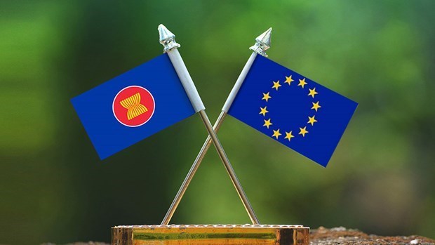 ASEAN y UE buscan recuperacion socioeconomica posterior al COVID-19 hinh anh 1