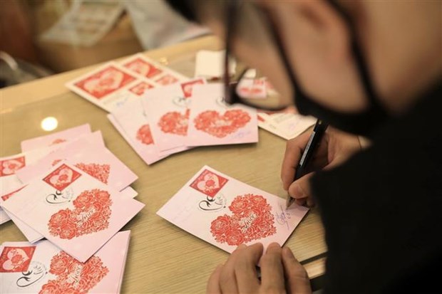 Vietnam emite sellos postales con motivo del Dia de San Valentin hinh anh 2