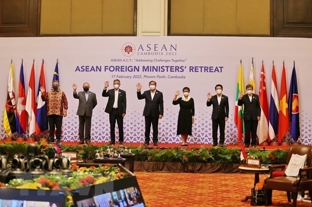 Vietnam propone consolidar una comunidad de ASEAN resiliente hinh anh 1