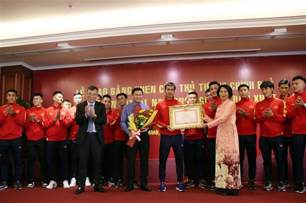 Aplauden logros de seleccion vietnamita de futsal hinh anh 2
