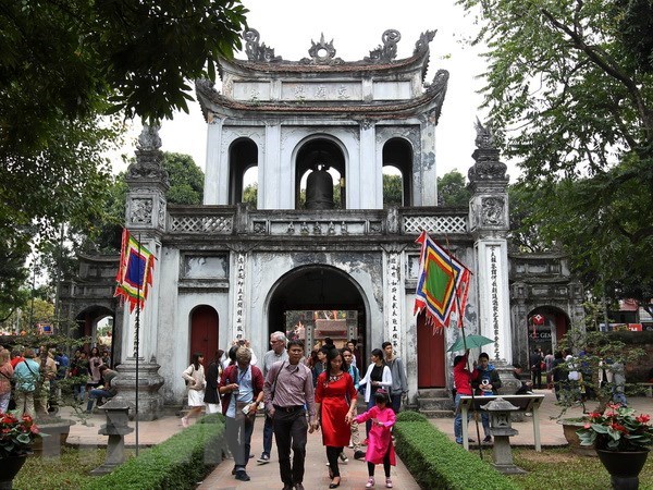 Hanoi espera recibir 10 millones de turistas este ano hinh anh 1