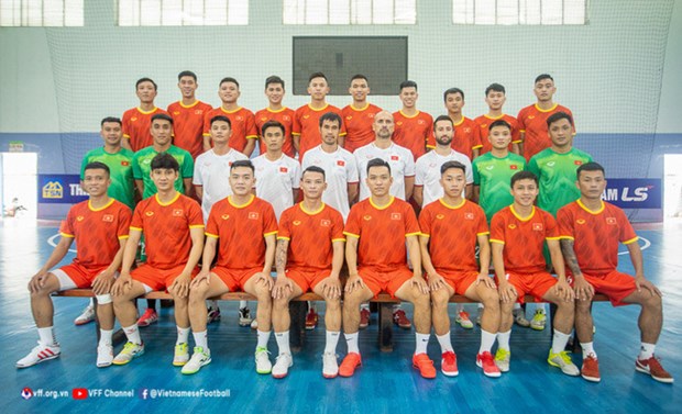 Seleccion vietnamita de futbol sala se prepara para torneos regionales hinh anh 1