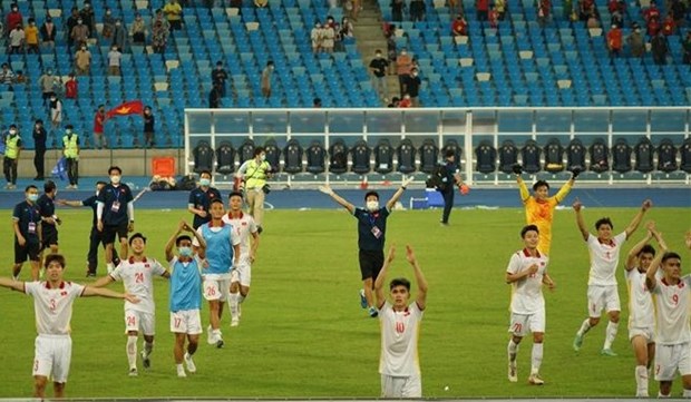 Premier vietnamita elogia desempeno del equipo sub-23 de futbol hinh anh 1