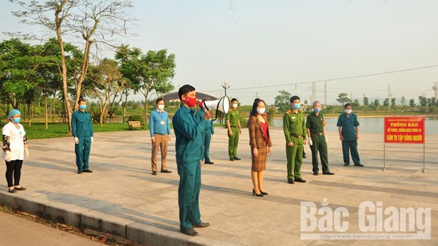Milicias en provincia vietnamita de Bac Giang desempenan papel importante en combate contra el COVID-19 hinh anh 1