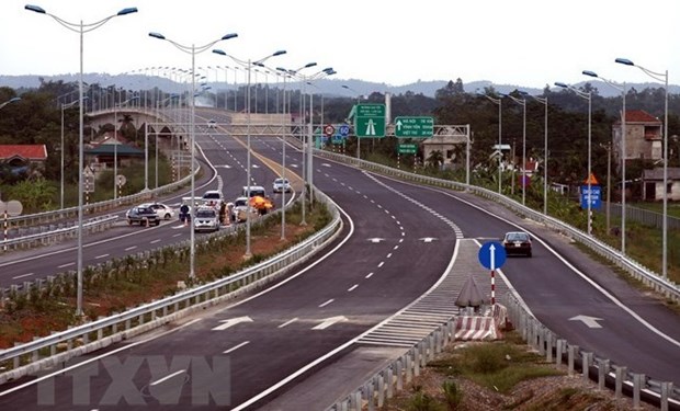 Destacan importancia de infraestructura del transporte en Vietnam hinh anh 2