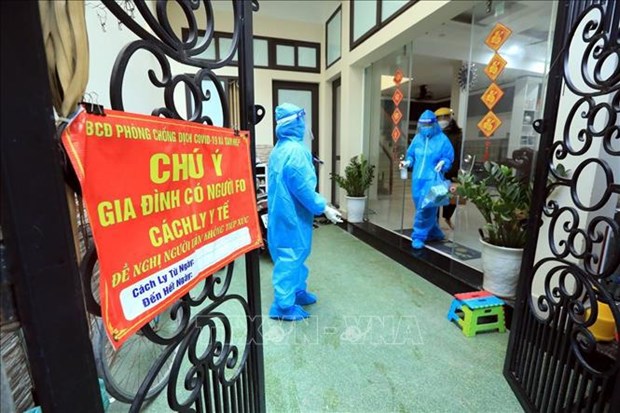 Hanoi prepara plan de respuesta medica para el pico de contagios del COVID-19 hinh anh 2