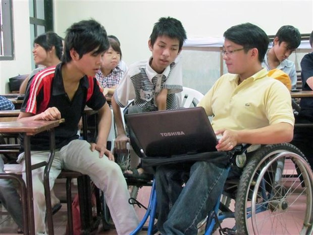 Mejora Vietnam calidad de vida de personas con discapacidad hinh anh 1