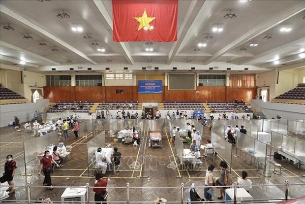 Mirada retrospectiva a logros de Vietnam tras un ano del despliegue de mayor campana de vacunacion hinh anh 5