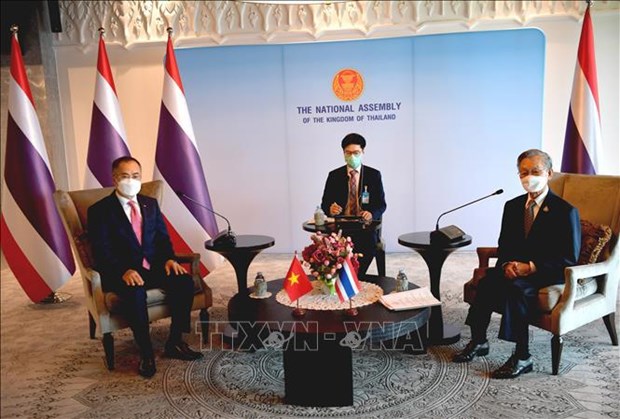 Presidente del Parlamento tailandes valora nexos con Vietnam hinh anh 1