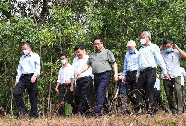 Primer ministro vietnamita realiza visita de trabajo a provincia de Binh Phuoc hinh anh 1