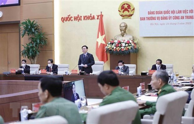 Exigen agilizar lazos entre instancias partidistas en Parlamento y fuerzas policiacas vietnamitas hinh anh 1