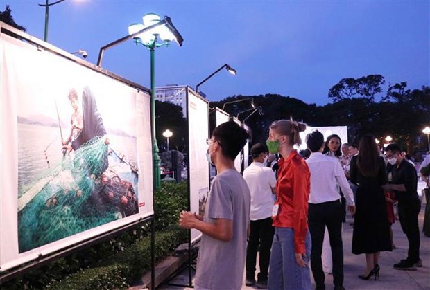 Exhiben mejores fotografias de prensa del mundo de 2021 en Ciudad Ho Chi Minh hinh anh 2