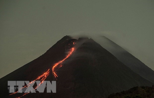 Miles de personas evacuadas en Filipinas por la erupcion del volcan Taal hinh anh 1