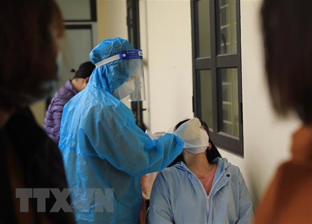 Vietnam reporta mas de 83 mil casos nuevos del COVID-19 hinh anh 1