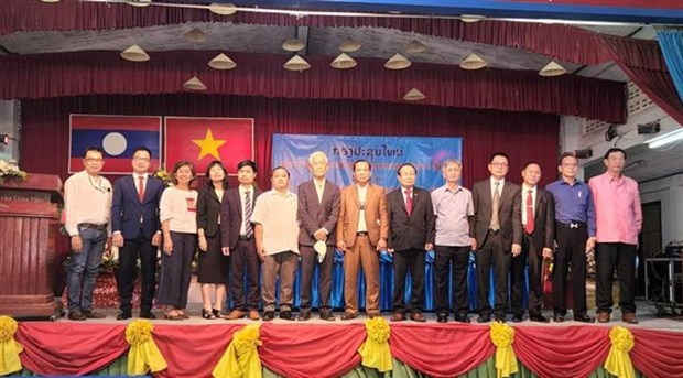 Establecen asociaciones empresariales vietnamitas en Laos hinh anh 1