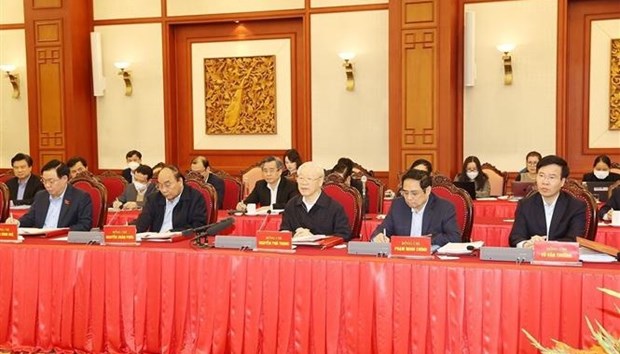 Secretario general del PCV preside reunion del Buro Politico sobre el desarrollo de Hanoi hinh anh 2