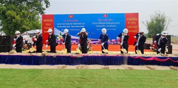 Vietnam ayuda a Laos a desarrollar sistema de riego hinh anh 1