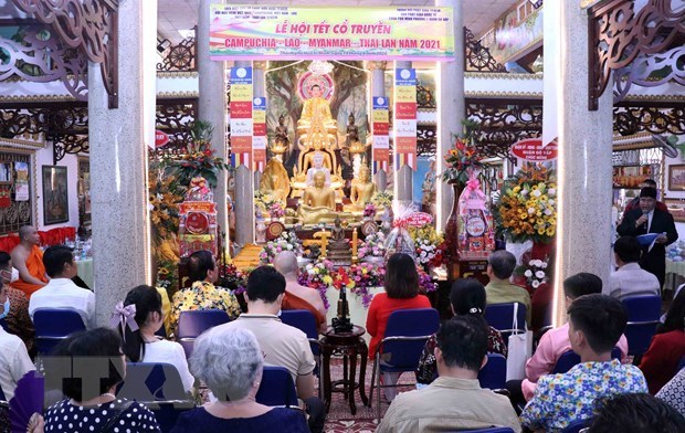 Celebran festival tradicional de Ano Nuevo de paises sudesteasiaticos en Ciudad Ho Chi Minh hinh anh 1