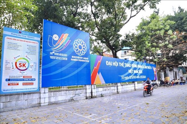 Hanoi adorna sus calles para celebrar SEA Games 31 hinh anh 1