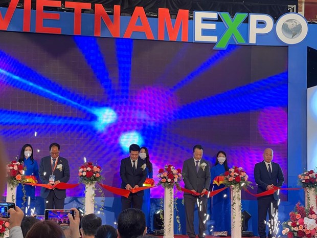 Inauguran XXXI Feria Internacional de Comercio de Vietnam hinh anh 2