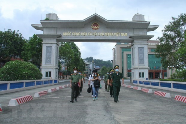 Provincias vietnamita y china cooperan en la aplicacion de la ley en zonas fronterizas hinh anh 2