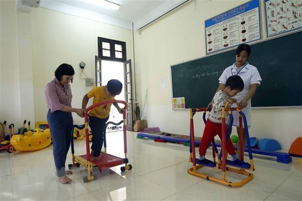 Vietnam por mejorar eficacia de politicas de apoyo a ninos discapacitados hinh anh 2