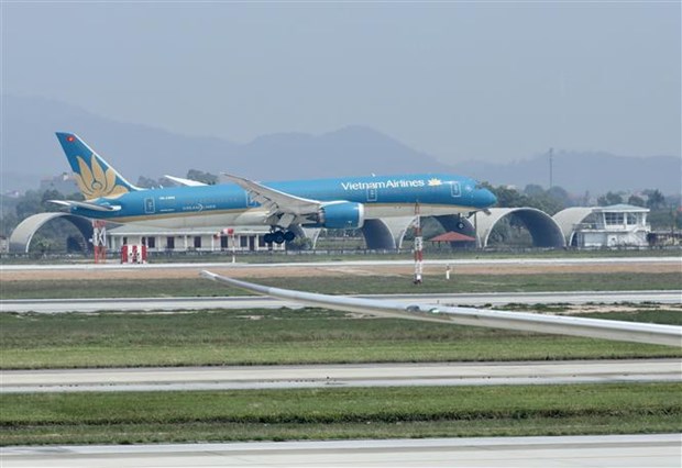 Reabriran la segunda pista del aeropuerto de Noi Bai a partir del 23 de abril hinh anh 1