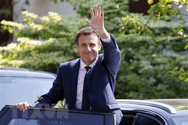 Dirigentes de Vietnam felicitan a Emmanuel Macron por su reeleccion como presidente frances hinh anh 1