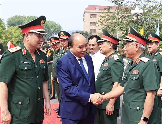 Presidente vietnamita realiza visita de trabajo a Region Militar 1 hinh anh 1