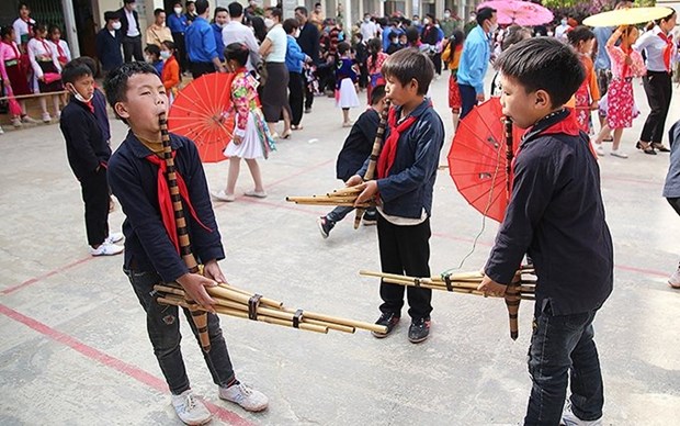Preservar y difundir la cultura tradicional en las escuelas de areas montanosas de Vietnam hinh anh 1