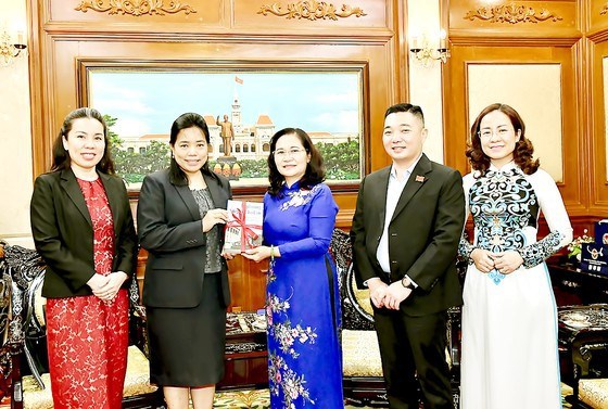 Ciudad Ho Chi Minh y Tailandia fortalecen diplomacia entre pueblos hinh anh 1