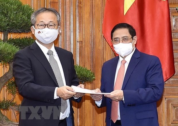 Relaciones Vietnam-Japon avanzan con pasos solidos, segun embajador nipon hinh anh 2