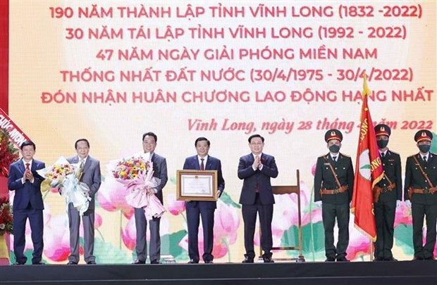 Presidente del Parlamento pide a Vinh Long concentrarse en reforma del modelo de crecimiento hinh anh 1
