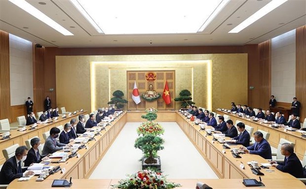 Primer ministro de Vietnam sostiene conversaciones su homologo japones hinh anh 2