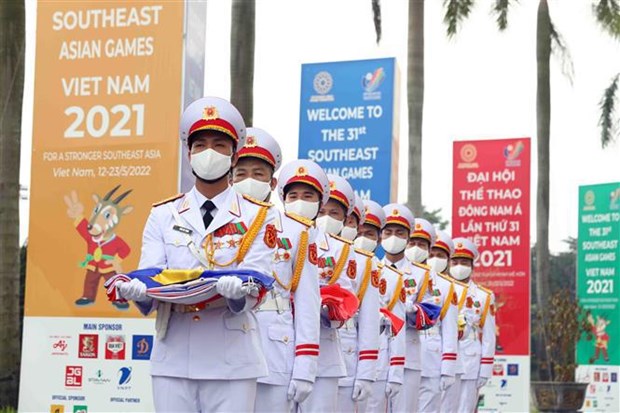 Izamiento de banderas en SEA Games 31 en Hanoi estimula espiritu deportivo hinh anh 2
