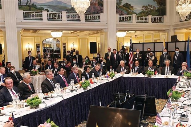 Lideres de ASEAN se reunen con representantes empresariales de Estados Unidos hinh anh 1