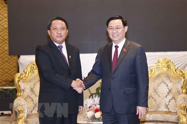 Reafirman respaldo a lazos entre sector de finanzas de Vietnam y Laos hinh anh 1