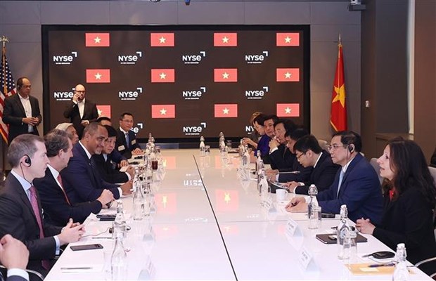 Primer ministro de Vietnam visita mayor bolsa de valores del mundo en Nueva York hinh anh 4
