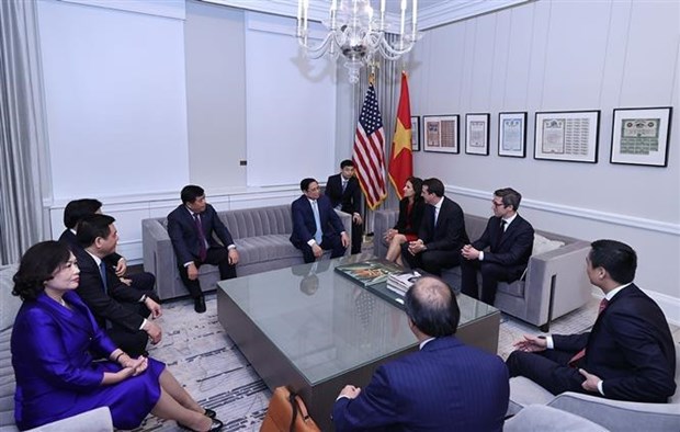 Primer ministro de Vietnam visita mayor bolsa de valores del mundo en Nueva York hinh anh 2