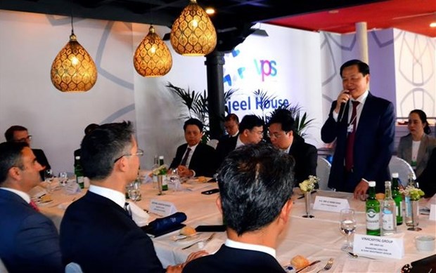 Participa Vietnam en Reunion Anual del Foro Economico Mundial hinh anh 1