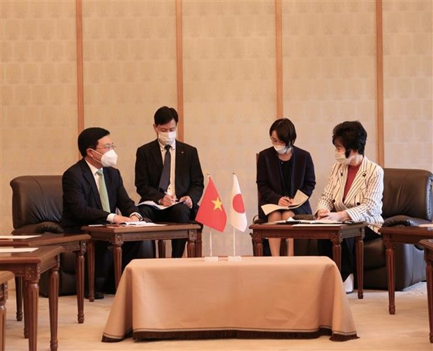 Exhortan a Japon a promover inversiones en Vietnam hinh anh 1
