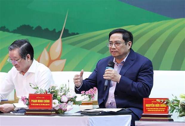 Primer ministro de Vietnam sostiene dialogo con agricultores hinh anh 1