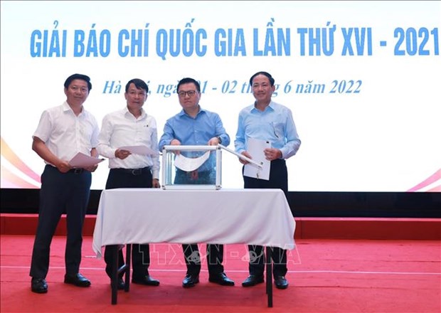 Seleccionan 115 obras destacadas para XVI Premio Nacional de Periodismo de Vietnam hinh anh 1