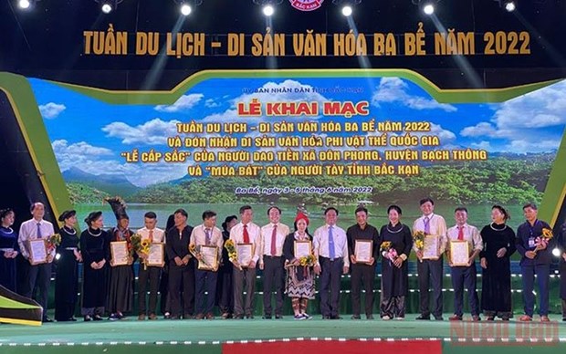 Inauguran semana del turismo-patrimonio cultural en provincia vietnamita hinh anh 1