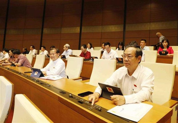 Adoptan resolucion sobre programa de supervision del Parlamento de Vietnam en 2023 hinh anh 2