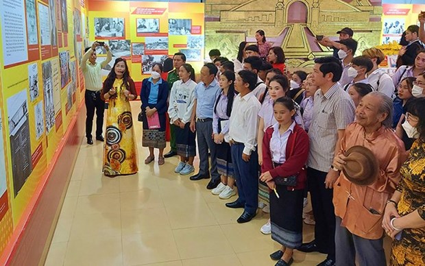Exposicion en Quang Binh resalta ensenanzas del Presidente Ho Chi Minh hinh anh 2