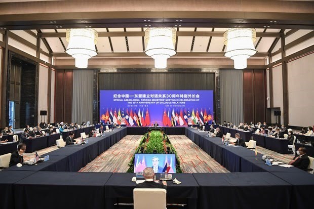 ASEAN y China profundizan Asociacion Estrategica Integral hinh anh 1