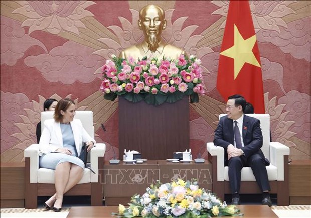 Presidente de Parlamento vietnamita recibe a embajadora neozelandesa hinh anh 1