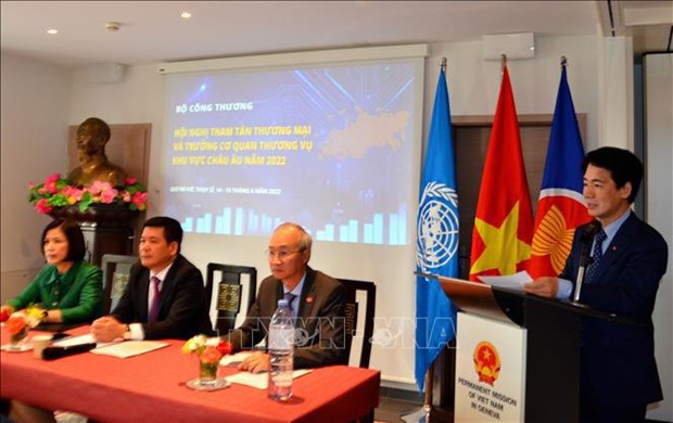 Organizan conferencia de consejeros comerciales de Vietnam en Europa hinh anh 1